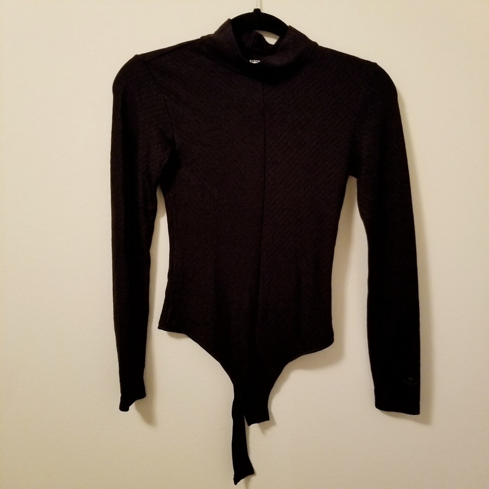 Uniqlo/Vera Wang Heattech Extra Warm Body Suit Set